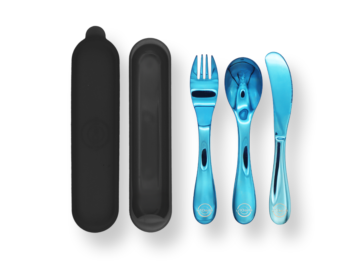 Full reusable utensil set with hard case