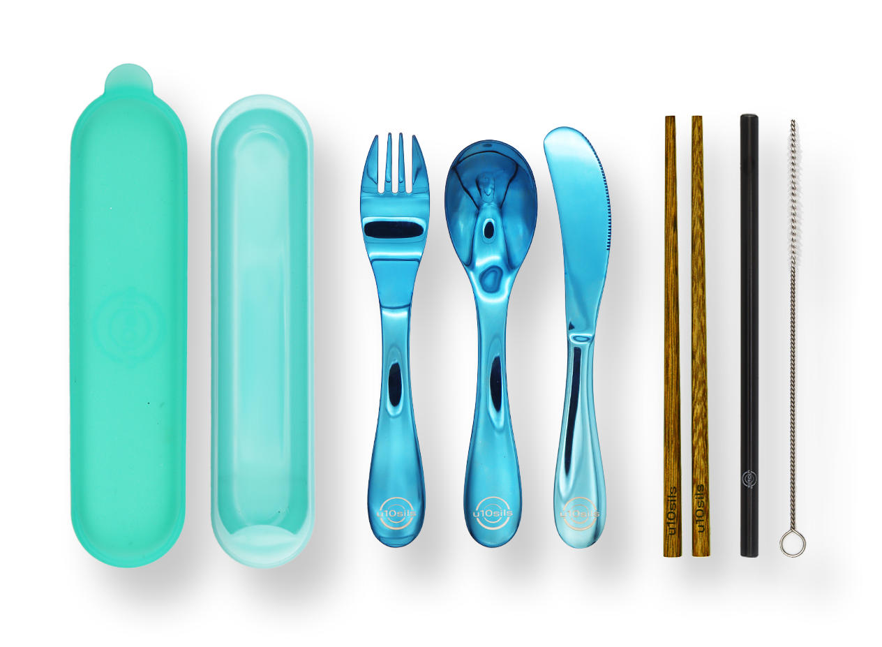 Lightweight stainless steel cutlery with insulated tote