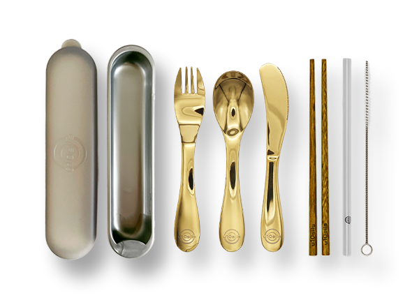 Lightweight stainless steel cutlery in insulated lunch carrier